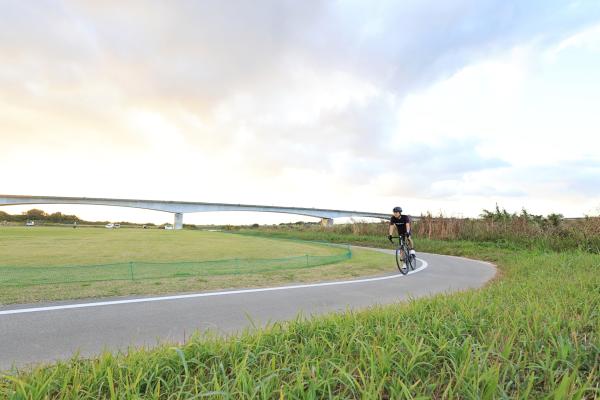 久留米・うきは周遊サイクリング 筑後川サイクリングロード27（横）