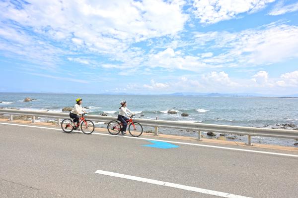 宗像・志賀島サイクリング 志賀島の海岸線01