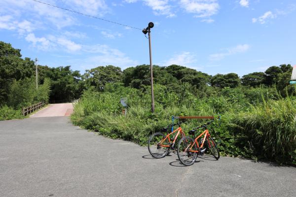 宗像・志賀島サイクリング 潮見公園 サイクルスタンド02（横）