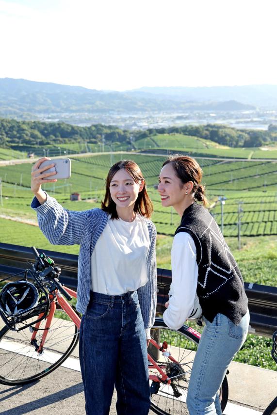 筑後周遊サイクリング 八女中央茶園近郊（茶畑）08（縦）