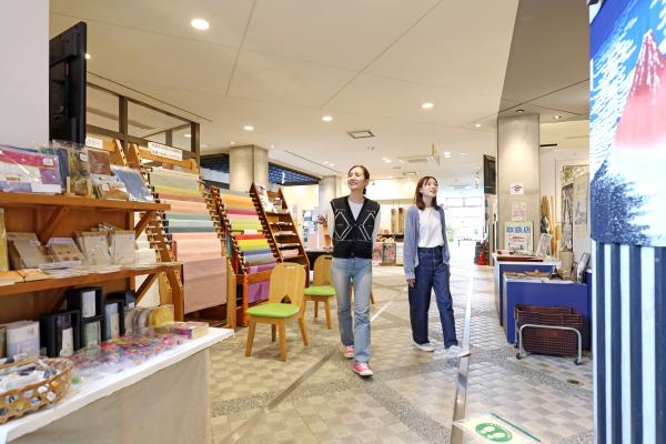 筑後周遊サイクリング 八女観光物産館ときめき06（横）