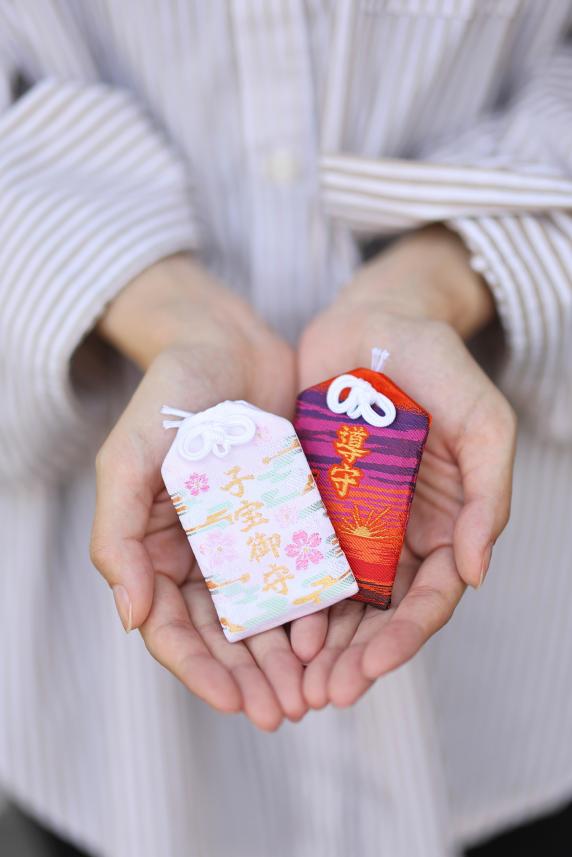 福岡・糸島サイクリング 鎮懐石八幡宮 お守り27（縦）