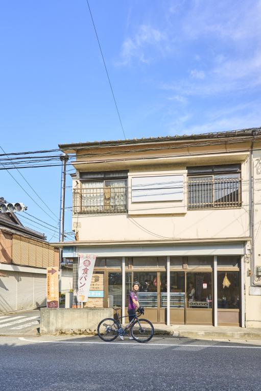 豊前・東峰サイクリング お・かもと（山の上のパン屋さん）02（縦）