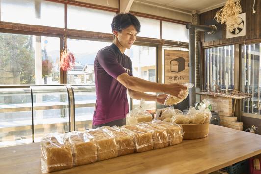 豊前・東峰サイクリング お・かもと（山の上のパン屋さん）07（横）