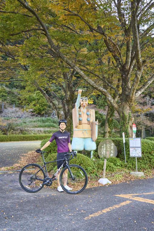 豊前・東峰サイクリング 求菩提資料館前バス停04（縦）