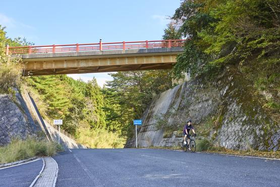 豊前・東峰サイクリング 次郎坊峠01（横）
