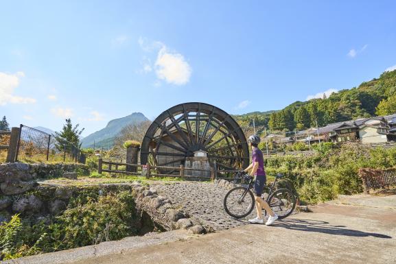 豊前・東峰サイクリング 求菩提の水車小屋05（横）