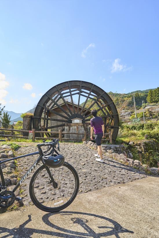 豊前・東峰サイクリング 求菩提の水車小屋10（縦）