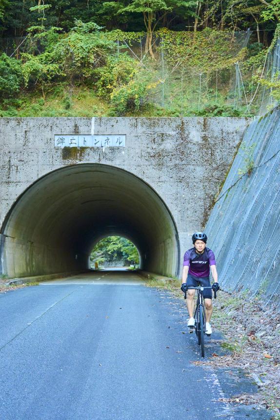 豊前・東峰サイクリング 鉾立トンネル05（縦）