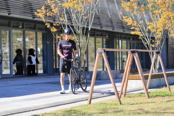 那珂川・大牟田サイクリング 五ケ山クロス ベース サイクルスタンド04（横）