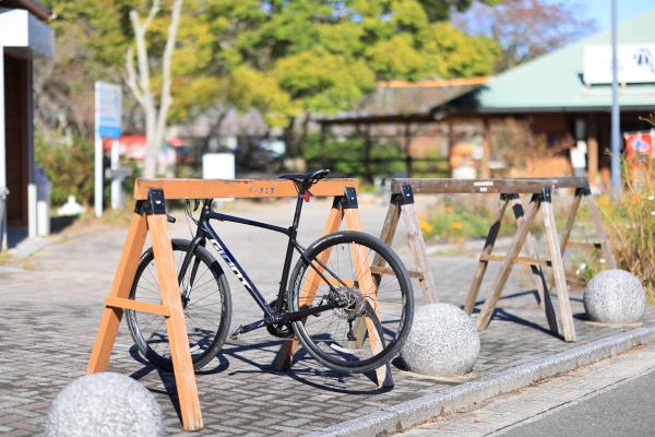那珂川・大牟田サイクリング 中ノ島公園 サイクルスタンド01（横）
