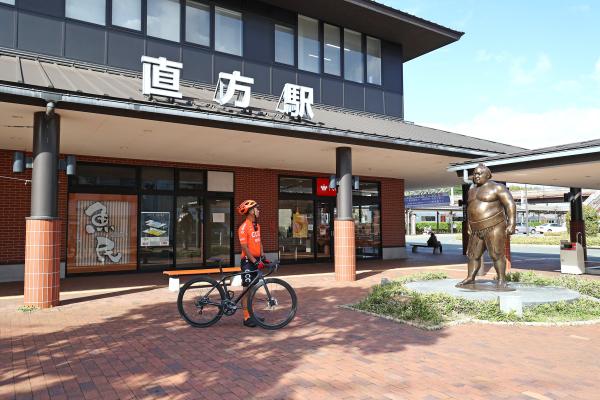 筑豊周遊サイクリング 直方駅03（横）