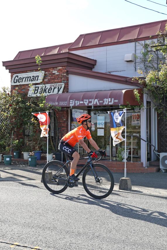 筑豊周遊サイクリング ジャーマンベーカリー小竹店09（縦）