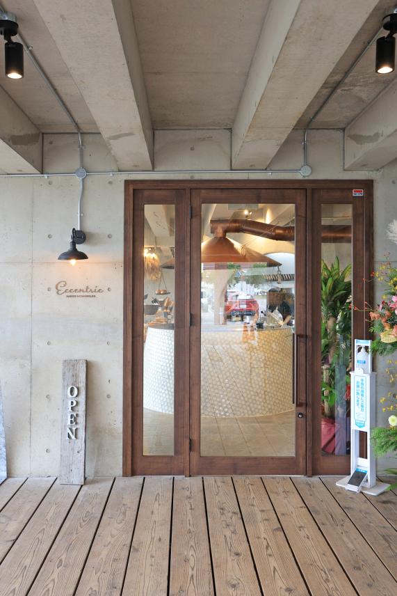 北九州（門司）・芦屋サイクリング ベーカリー＆シャンデリア エキセントリック02（縦）