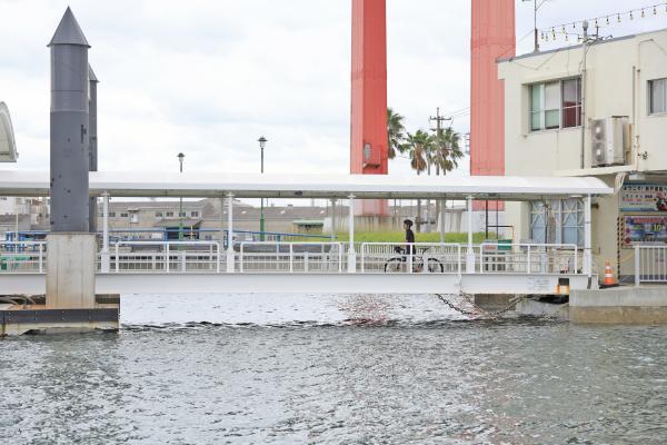 北九州（門司）・芦屋サイクリング 若戸渡船07（横）