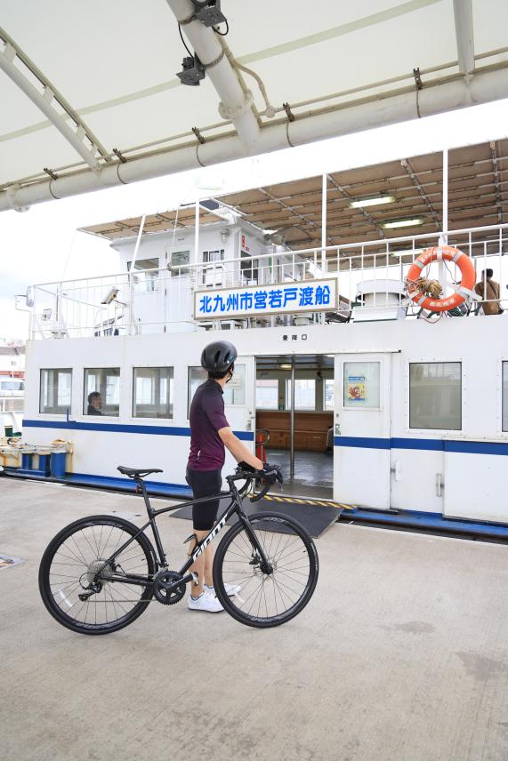北九州（門司）・芦屋サイクリング 若戸渡船11（縦）