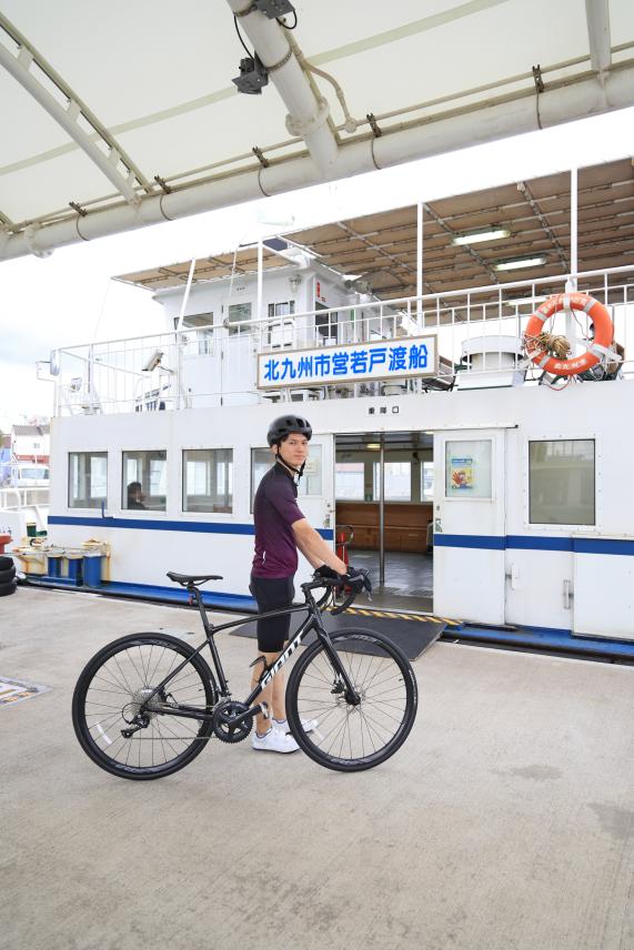 北九州（門司）・芦屋サイクリング 若戸渡船12（縦）