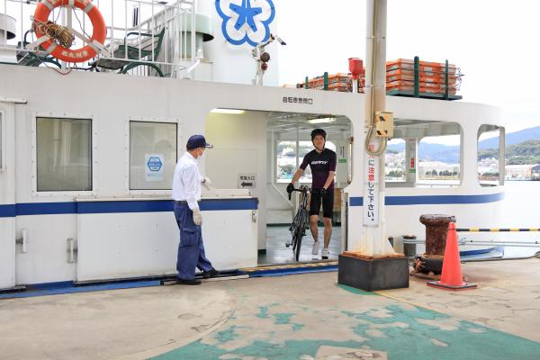 北九州（門司）・芦屋サイクリング 若戸渡船13（横）