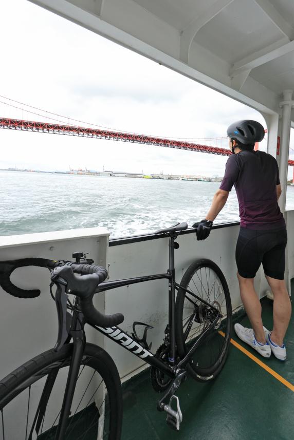 北九州（門司）・芦屋サイクリング 若戸大橋と若戸渡船24（縦）