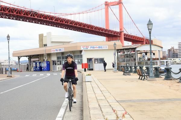 北九州（門司）・芦屋サイクリング 若戸大橋と若戸渡船30（横）