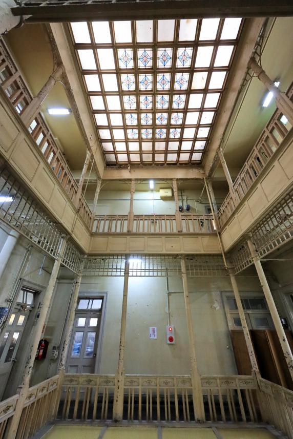 北九州（門司）・芦屋サイクリング 上野ビル（旧三菱合資会社若松支店）本館15（縦）