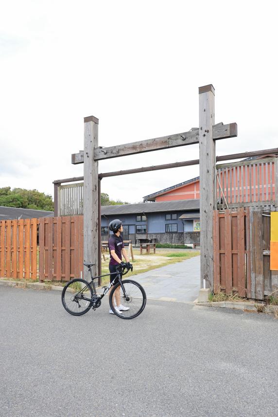 北九州（門司）・芦屋サイクリング お魚直売所 とと市場04（縦）
