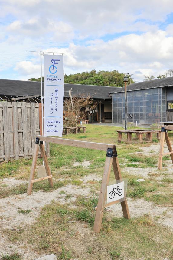 北九州（門司）・芦屋サイクリング お魚直売所 とと市場 サイクルスタンド06（縦）