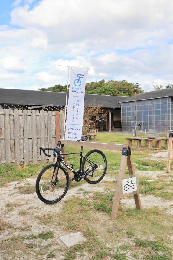 北九州（門司）・芦屋サイクリング お魚直売所 とと市場 サイクルスタンド10（縦）