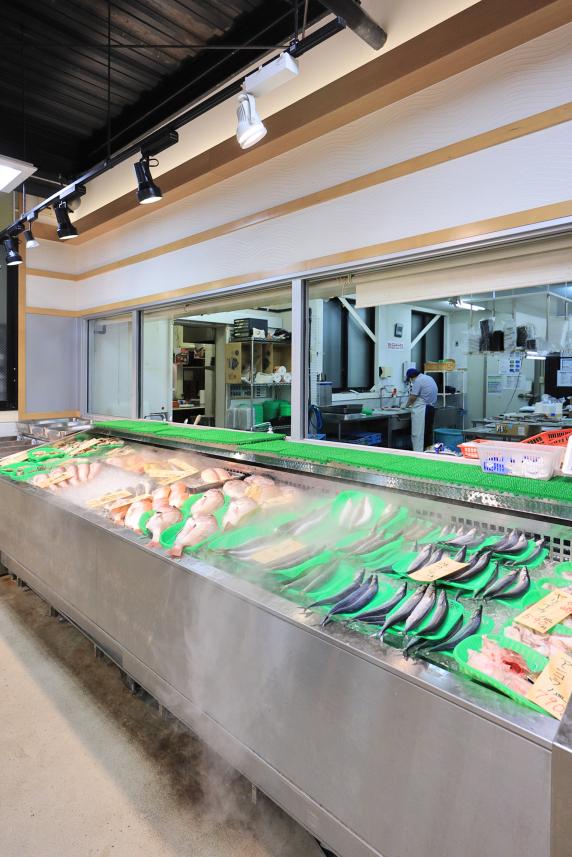 北九州（門司）・芦屋サイクリング お魚直売所 とと市場25（縦）