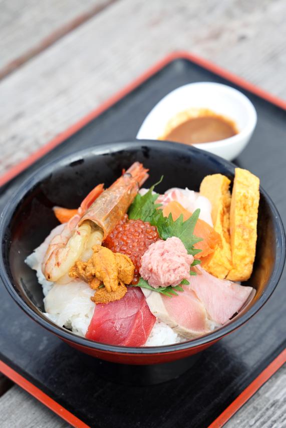 北九州（門司）・芦屋サイクリング お魚直売所 とと市場 海鮮丼62（縦）