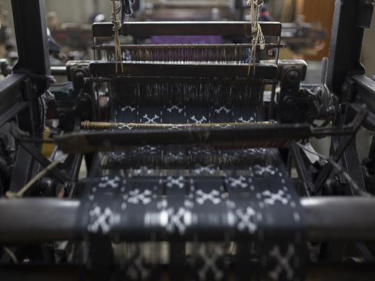Loom-weaving 02