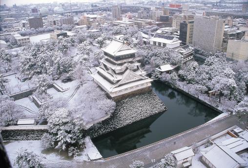 Kokura Castle (snow)