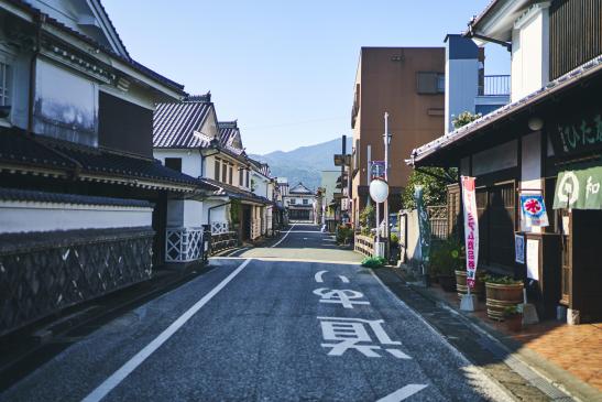 White-walled streets of Chikugo-Yoshii03