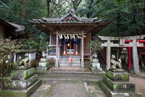 Ishiana Inari Kannon Shrine01