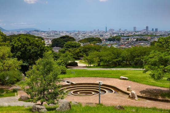 니시 아부라야마 중앙 공원