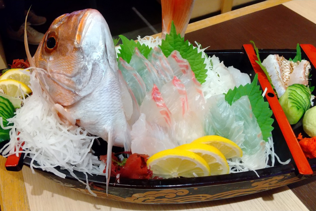 【Day2】13:30  Cooking & Lunch fresh-caught fish cuisine at Kaitenzushi Heishirou