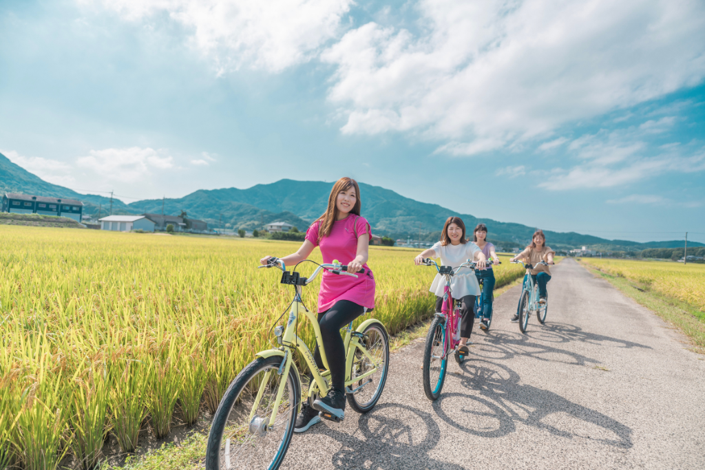 12:45  Enjoy cycling at Okagaki Cycling Road