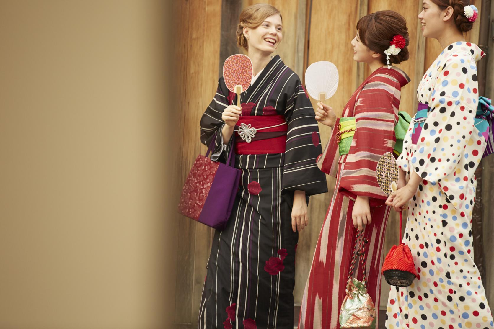 10:40 Koga Shin Kimonokan (Kimono Experience)