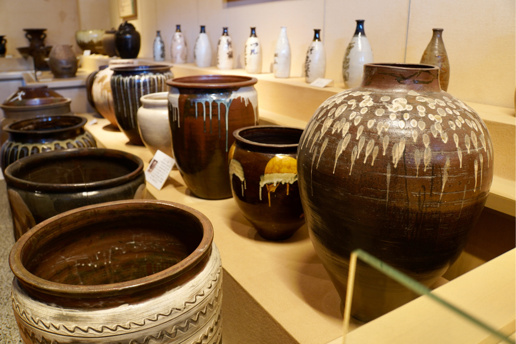 10:30  Pottery Experience at Koishiwarayaki Ceramics Museum