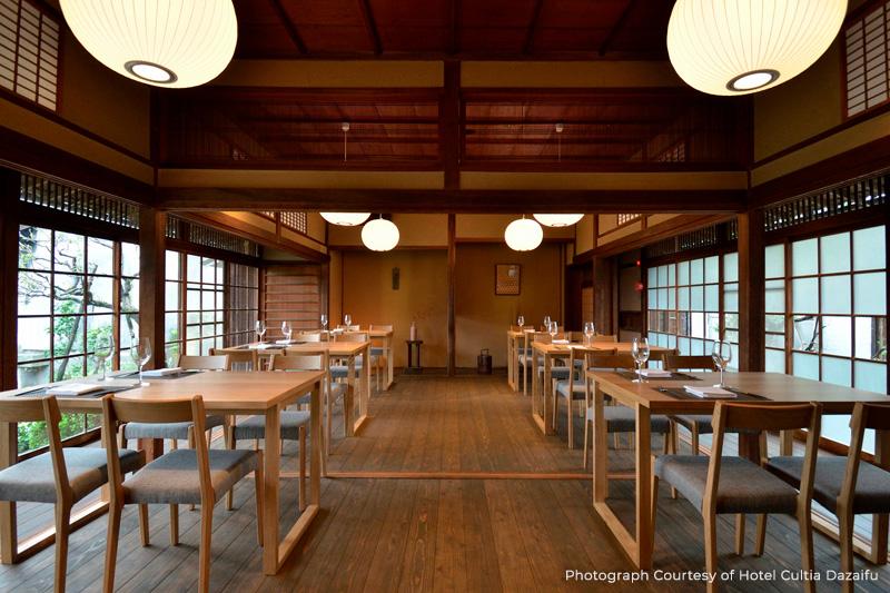 12点  在太宰府库奇亚酒店(Hotel Cultia Dazaifu)的餐厅Le Un吃午饭