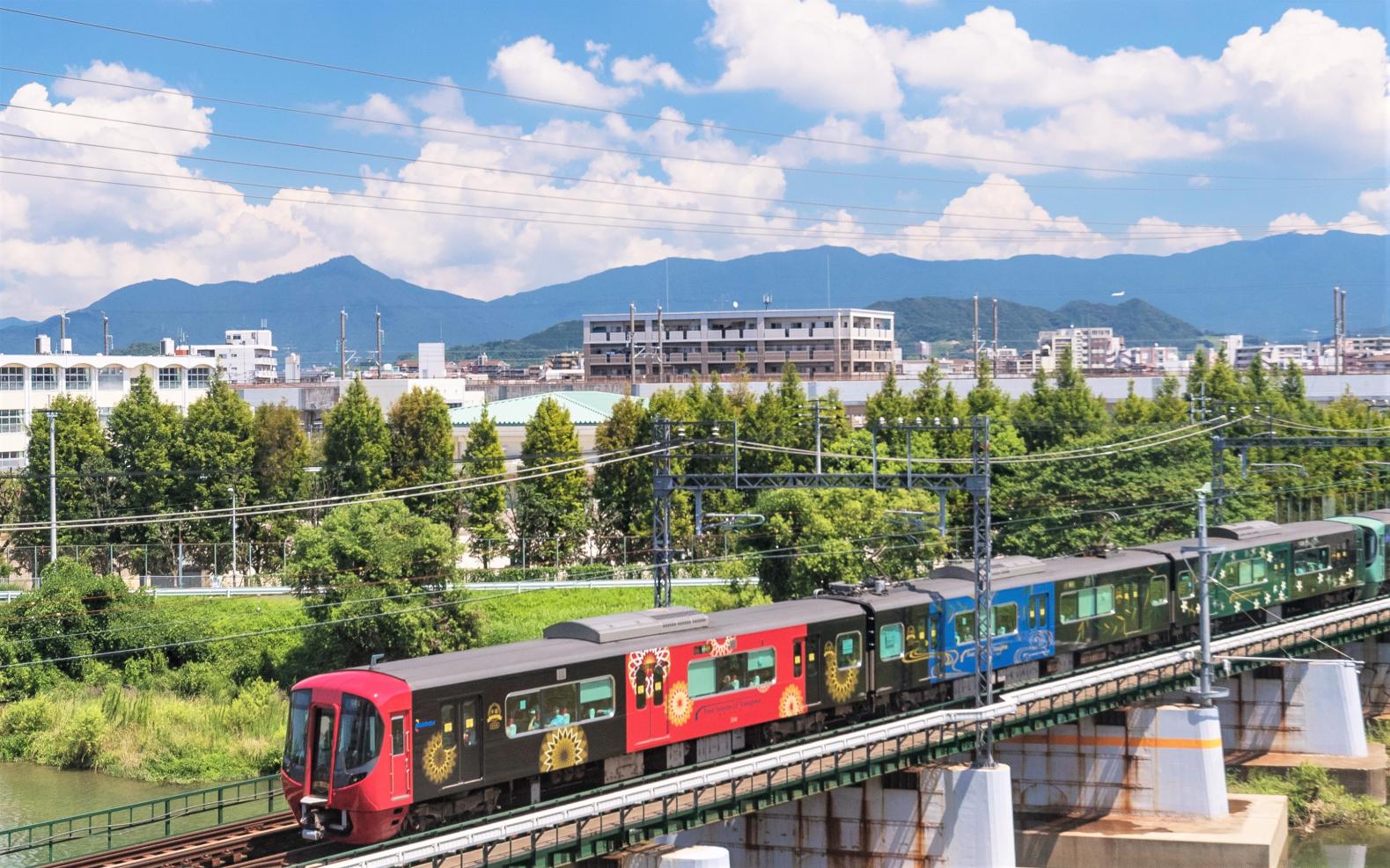 柳川観光列車　水都（すいと）