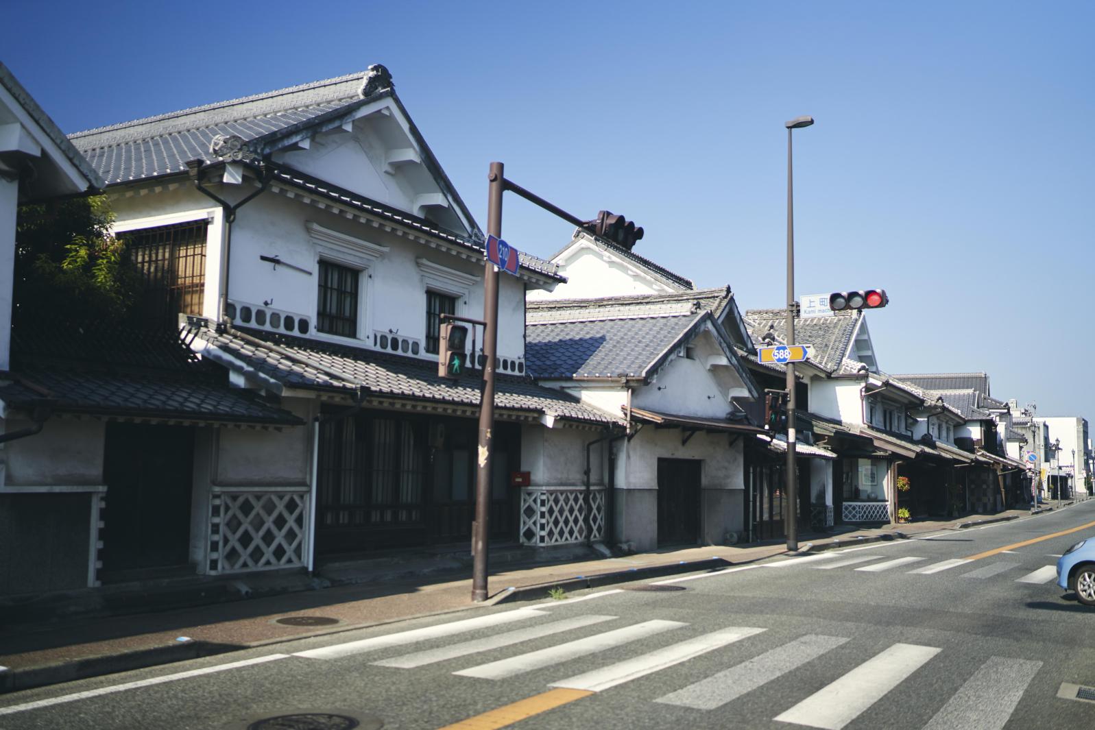 筑後吉井地区の白壁の町並み