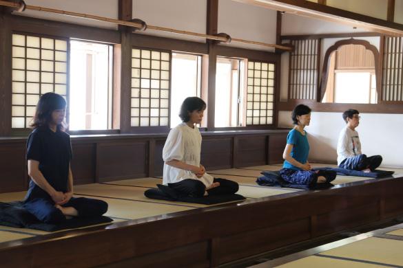 18. 健やかに穏やかに過ごすために《梅林寺で坐禅修行体験》