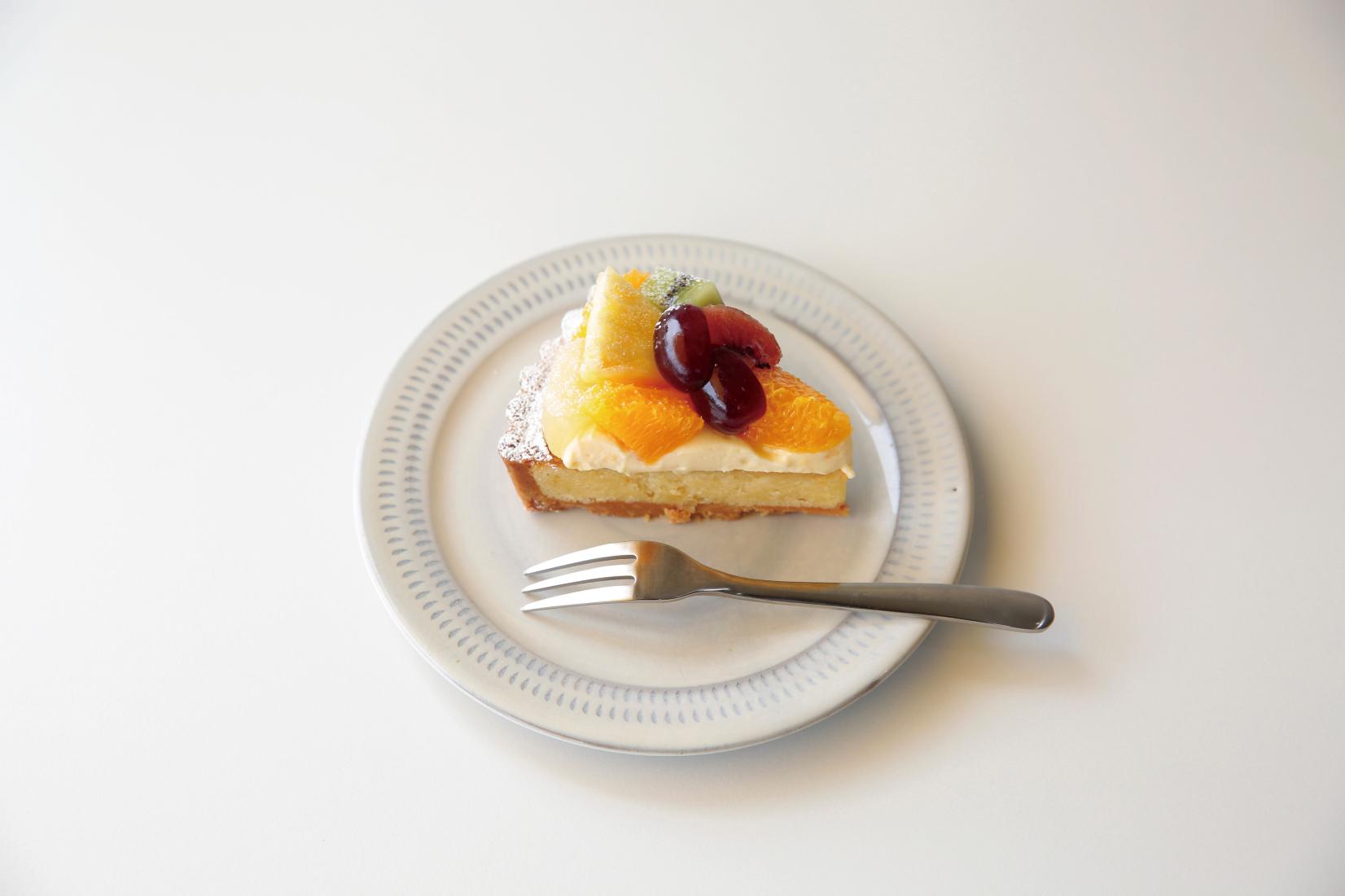 フルーツタルト（order made cake ToiToi）