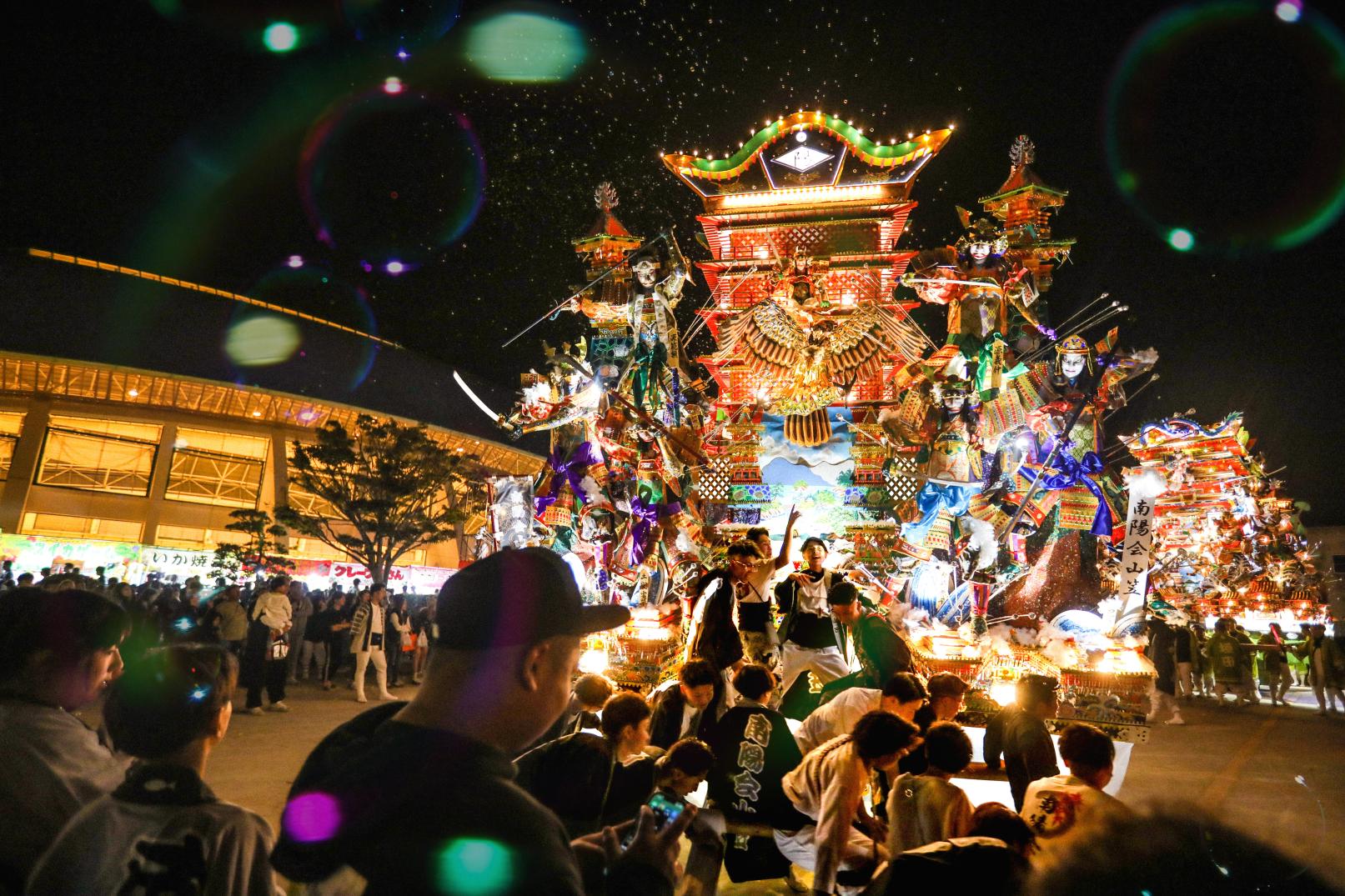 「金田稲荷神社神幸祭」「金田・神崎山笠競演会」（毎年10月中旬）