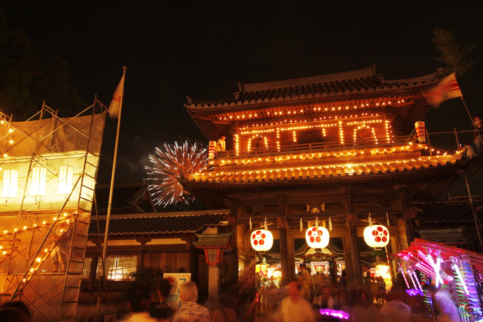 水田天満宮千燈明花火大祭（毎年8月25日）