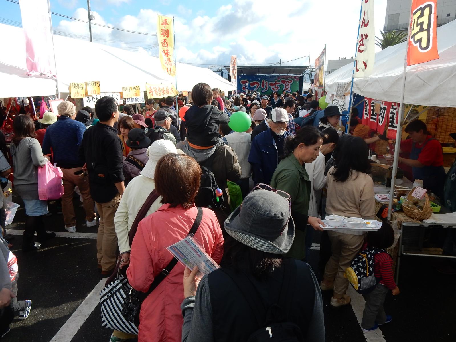 まつり古賀（毎年11月）