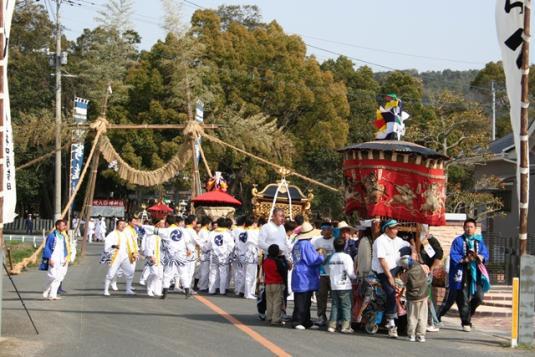 Usubuki Hachiman Shrine Shinkō Festival (Buzen City)