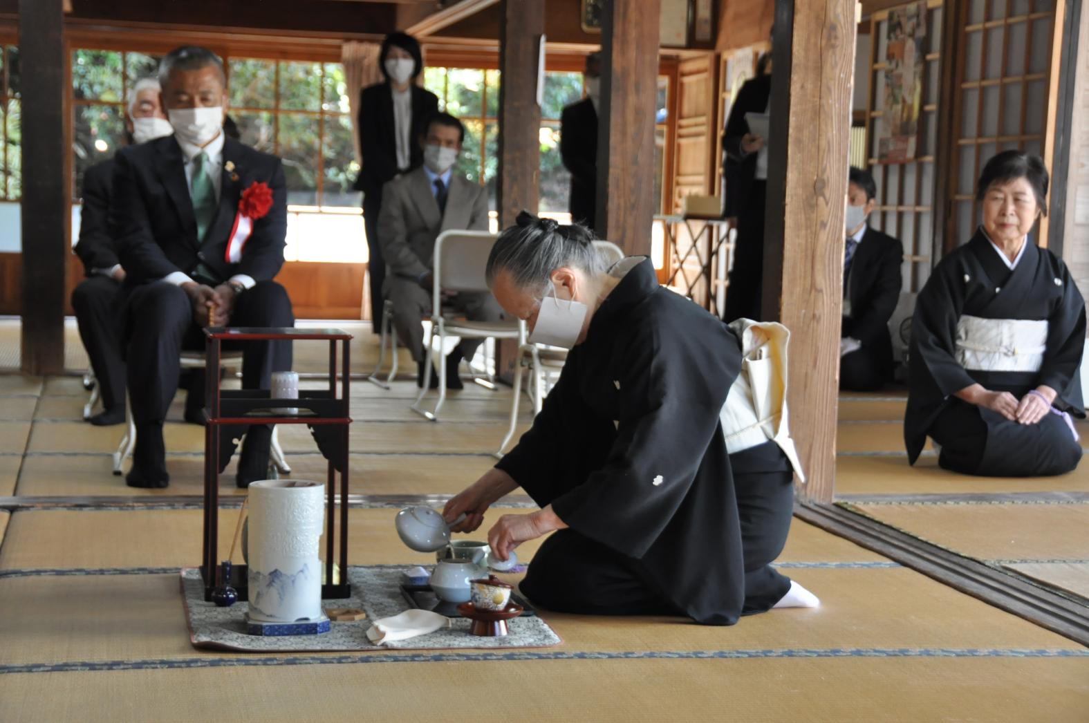Fête Kenchasai (Temple Reiganji) (Ville de Yame)