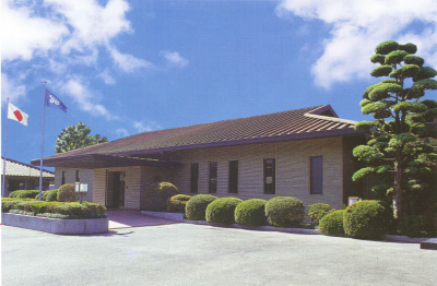知事がどんなところに住んでいるかを見てみよう！～伝統工芸品の製作体験もあるよ～